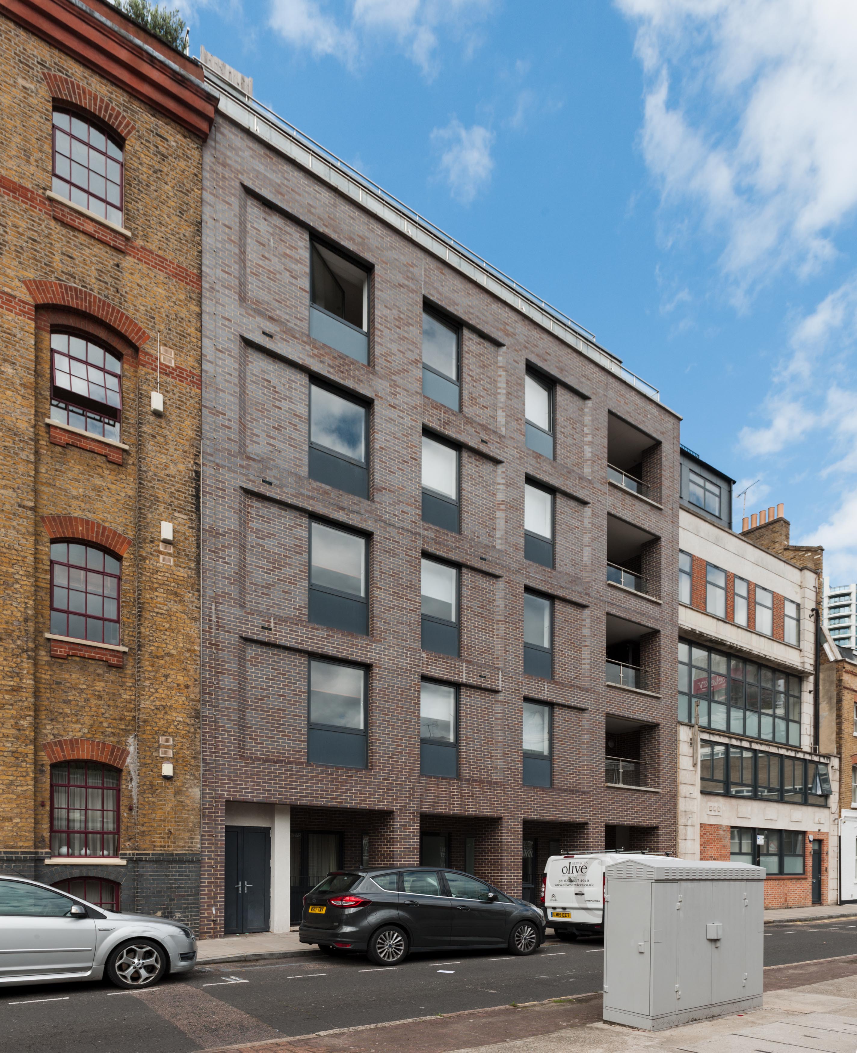 Survey of London Lattice House